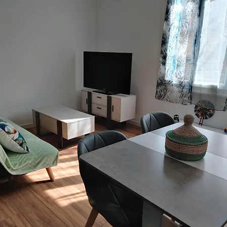 T3 Centre-ville Calme Et Lumineux Apartamento *