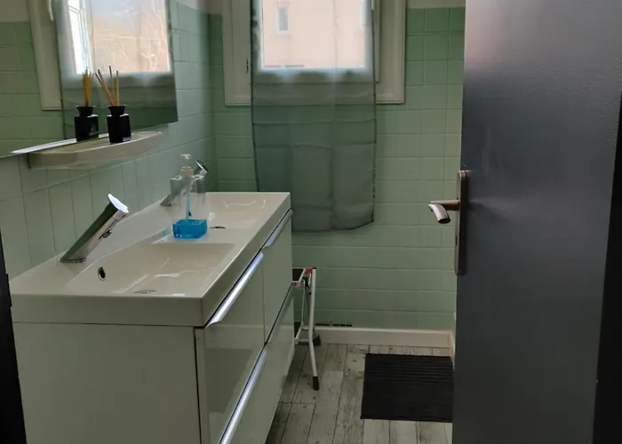 Apartamento T3 Centre-ville Calme Et Lumineux *