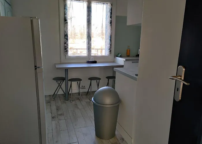 Apartamento T3 Centre-ville Calme Et Lumineux